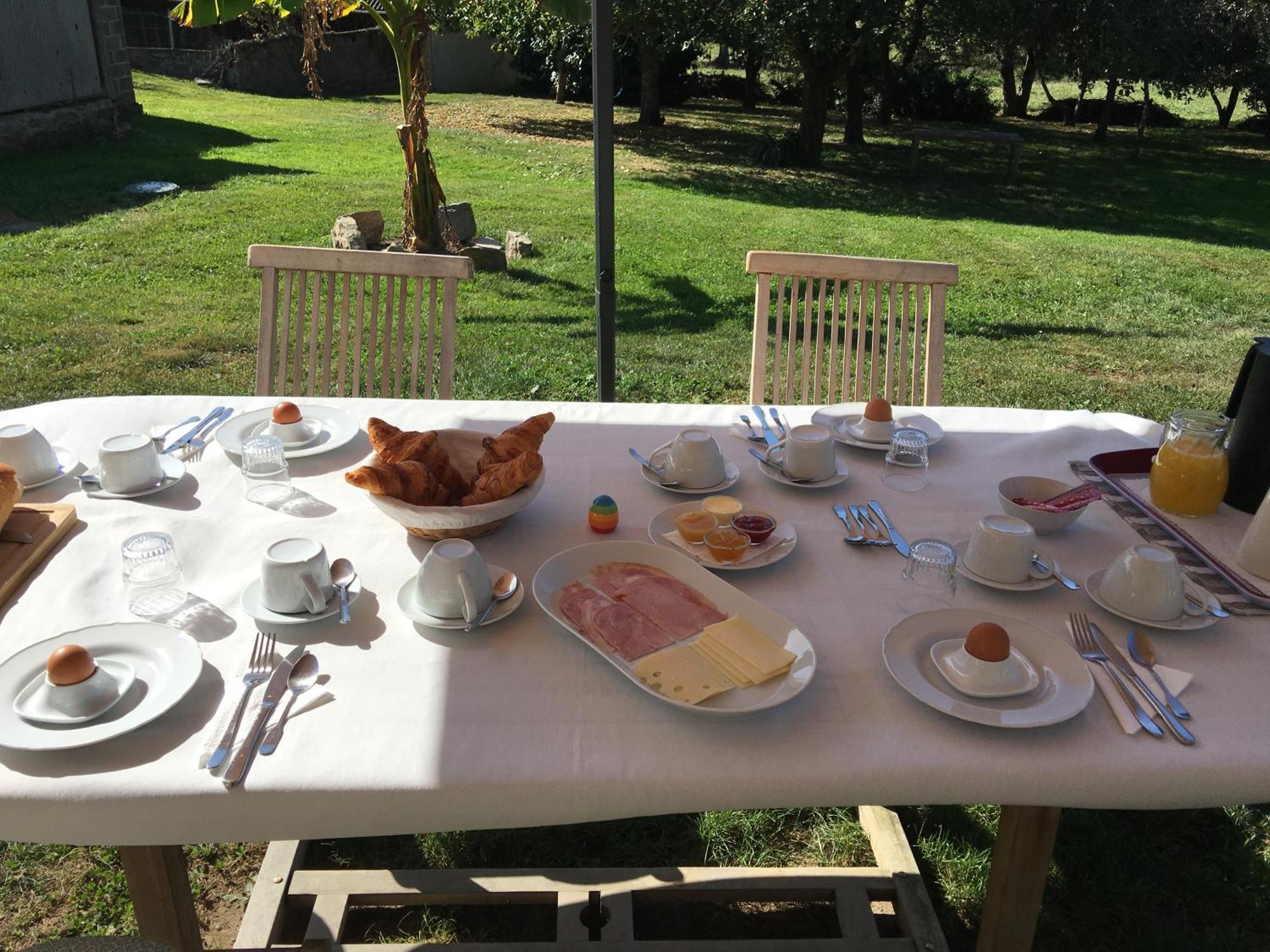 La Mirabelle Bed & Breakfast Saint-Pierre-de-Fursac Eksteriør bilde